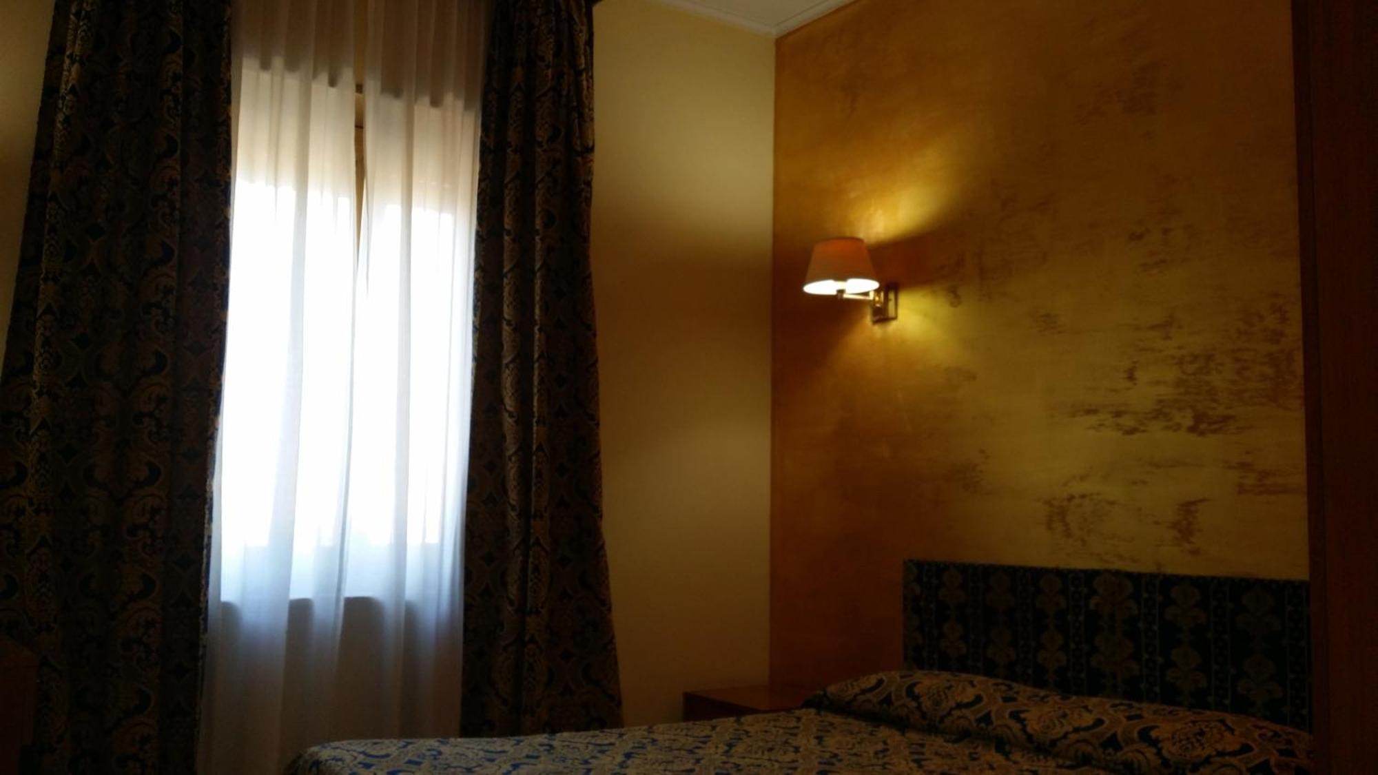 Hotel Industrial Rome Extérieur photo
